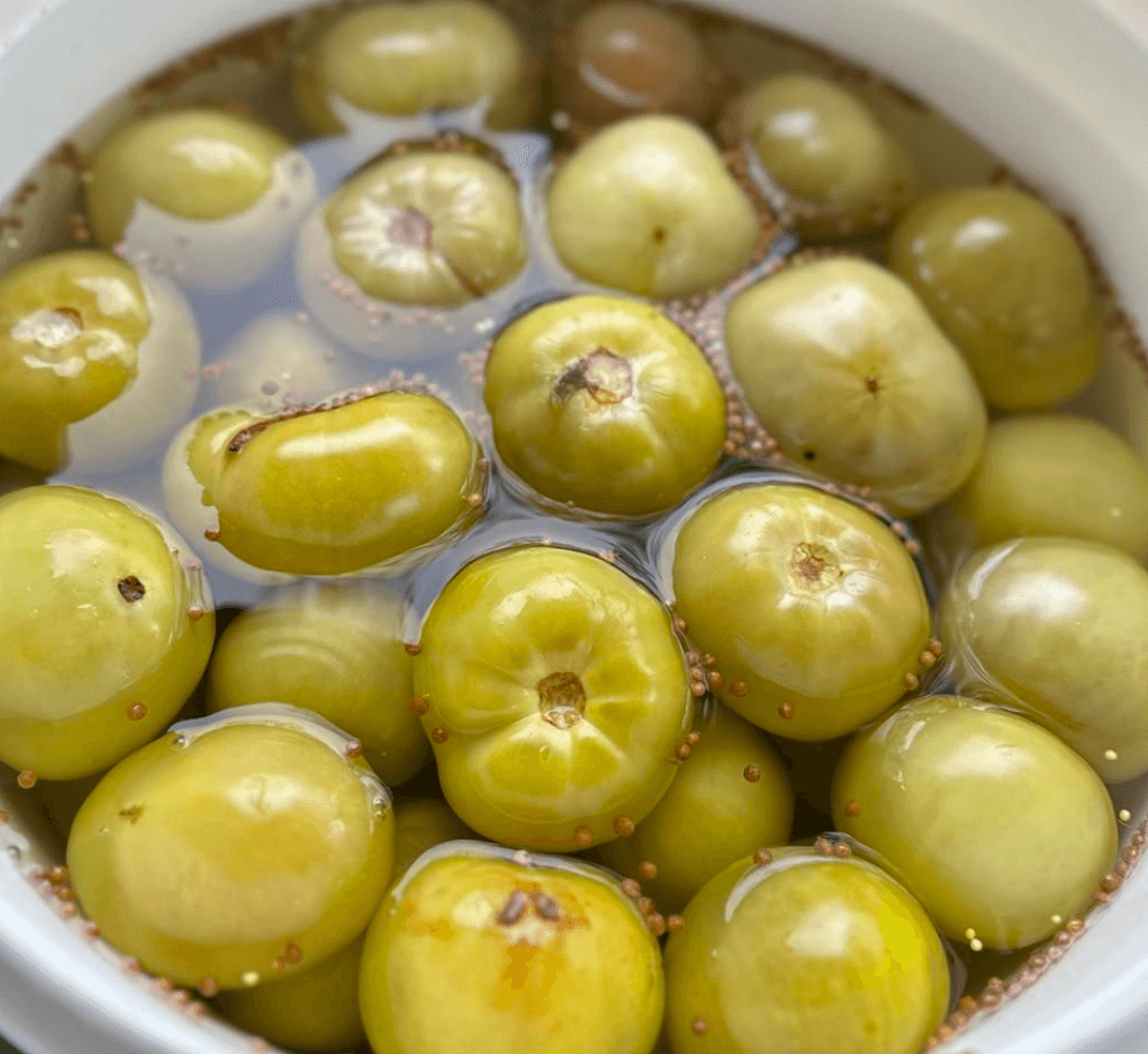 Sour Green Tomatoes